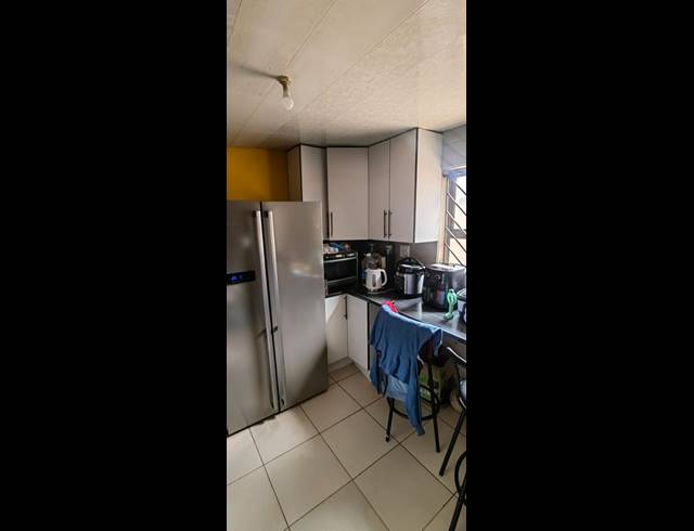 2 BEDROOM PROPERTY TO RENT IN MEADOWLANDS